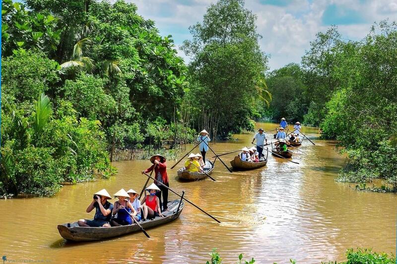 vinh long - paseo en bote en mercado flotante