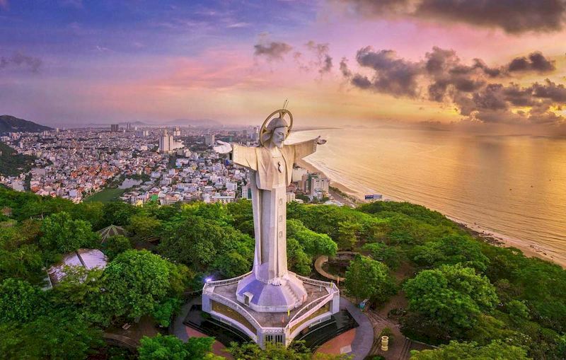 estatua en vung tau