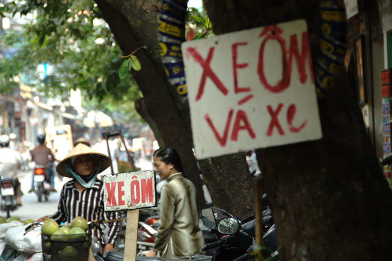 moto taxi en vietnam - punto para coger moto taxi