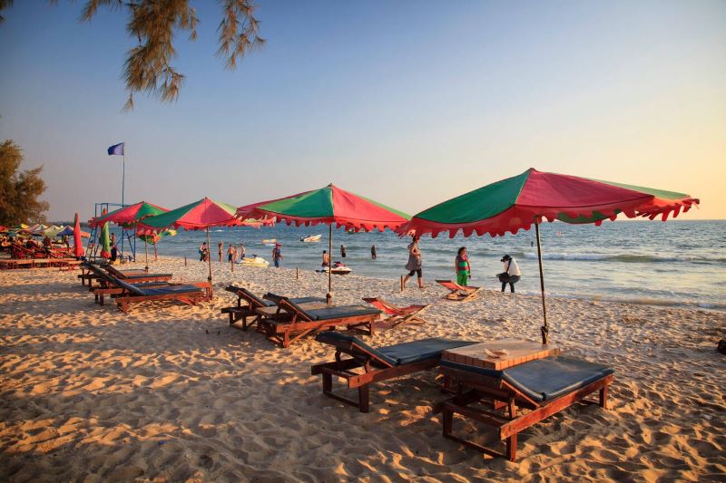 laos o camboya - playa en sihanoukville