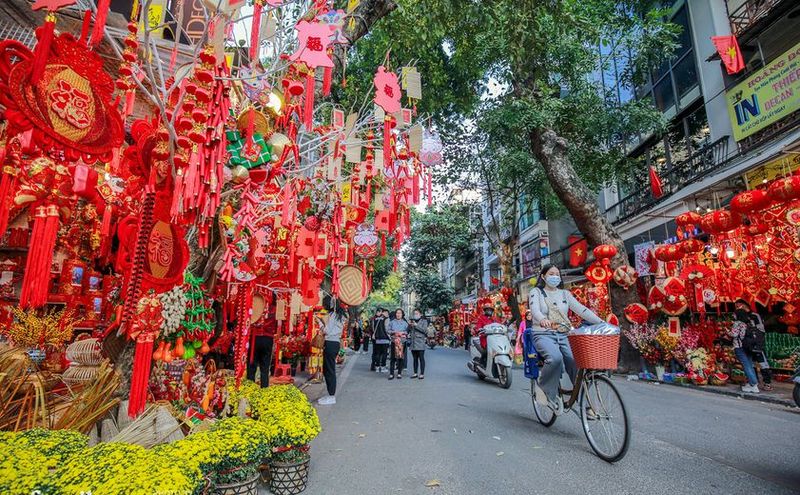 vietnam o laos - ambiente festivo de tet en vietnam