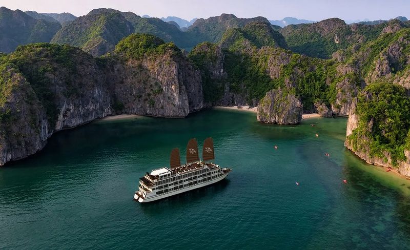vietnam en noviembre - bahia de halong en noviembre