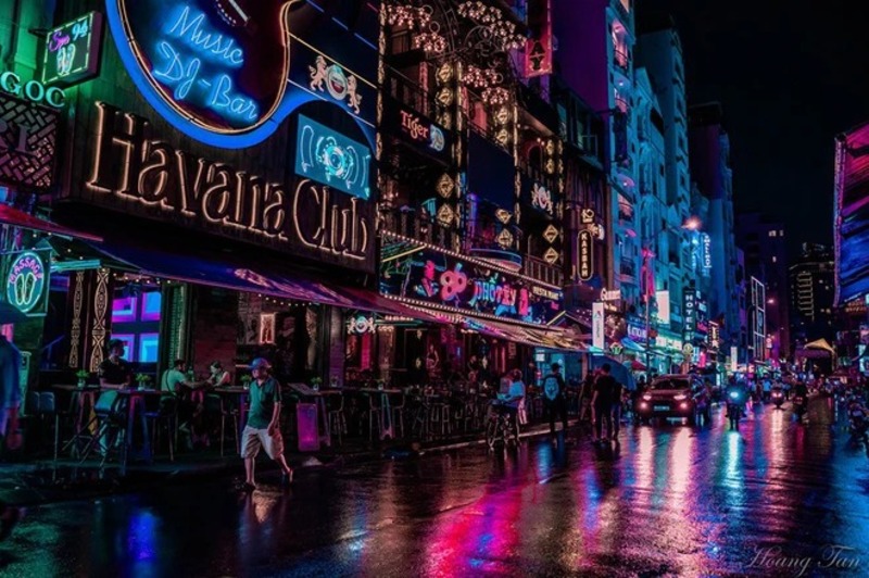 calle bui vien en ciudad de ho chi minh