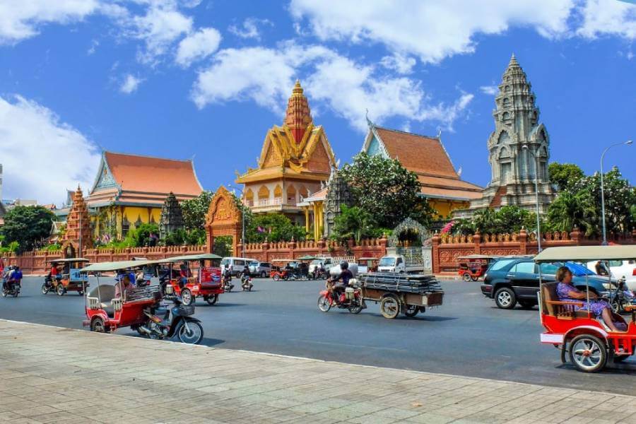 destinos asiaticos baratos - capital de phnom penh - camboya