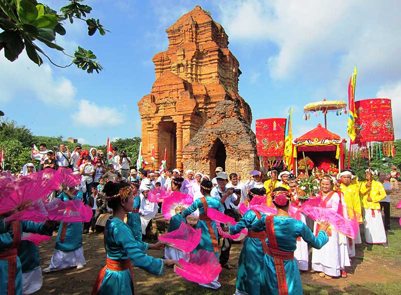 etnias de vietnam cham en ninh thuan
