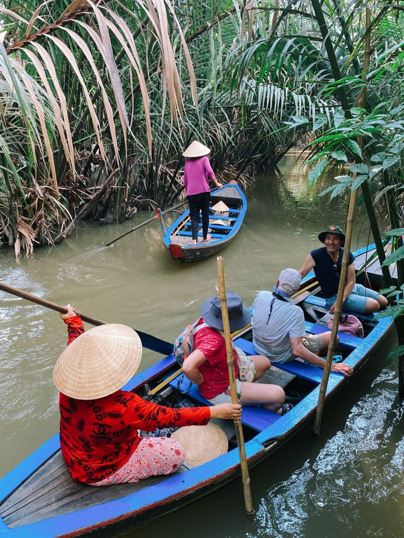 paseo por el rio del delta del mekong