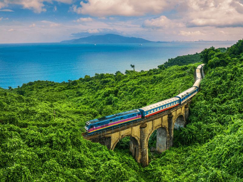 tren de hue a hoi an