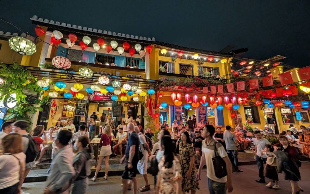 mercado nocturno hoi an