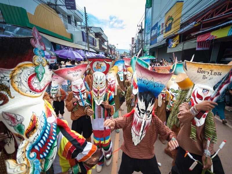 ambiente de phi ta khon