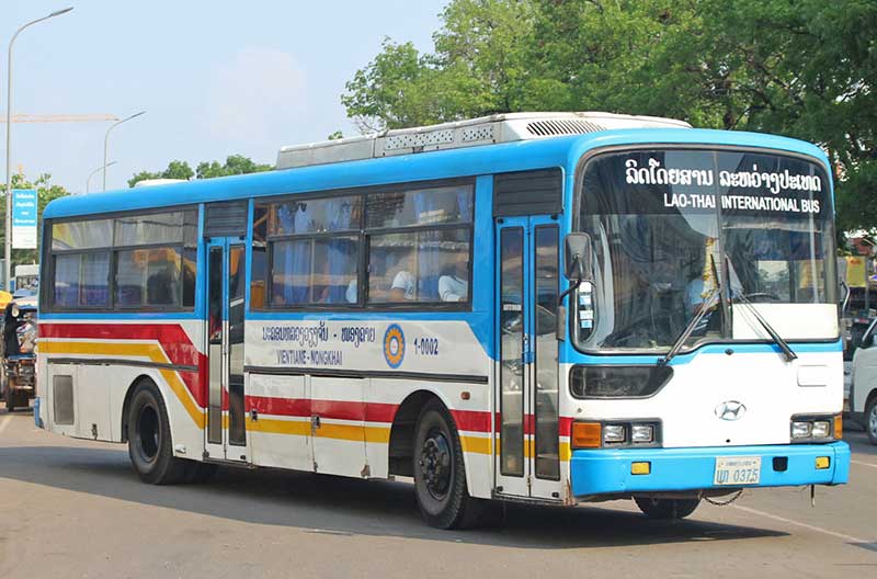 llegar a laos en autobús