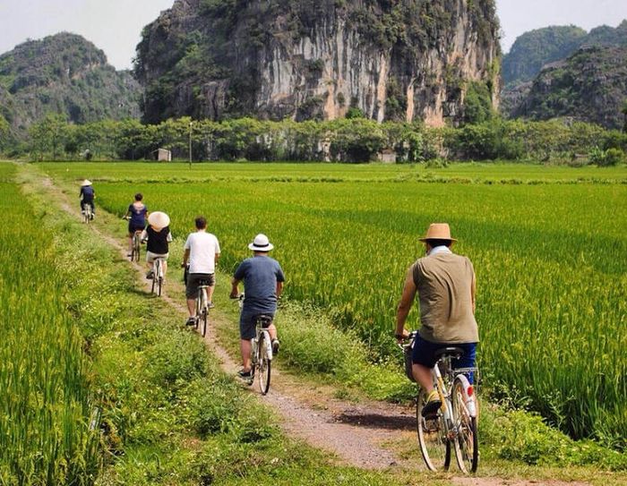 tam coc en bicicleta en vietnam en 15 dias