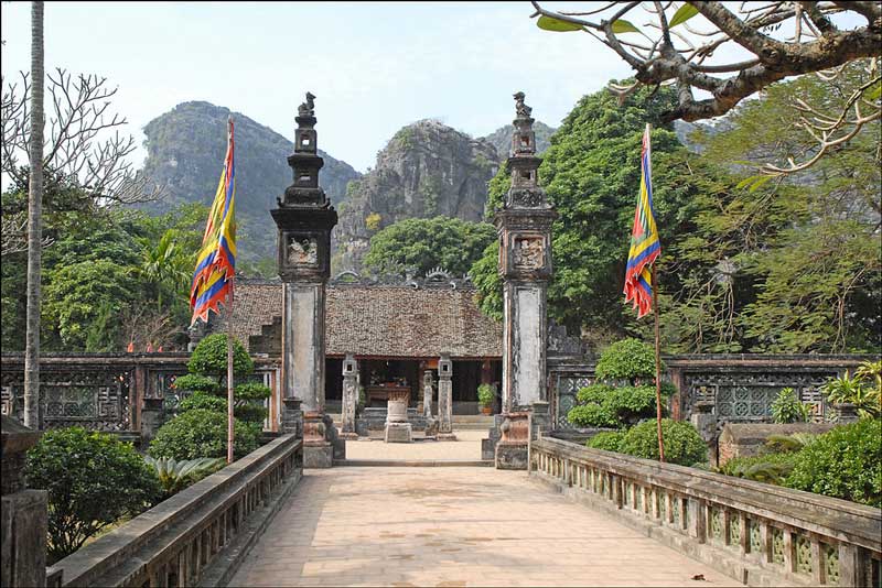 templos de hoa lu ninh binh en vietnam en 15 dias
