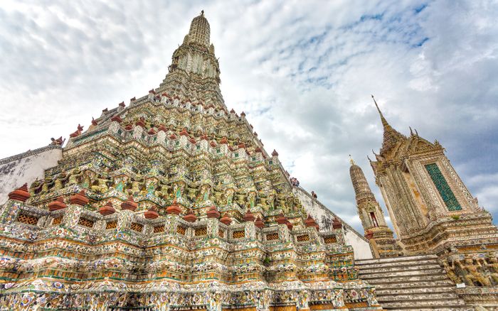 templos tailandia estatua
