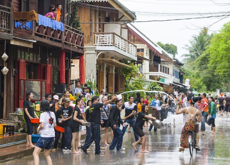 festival de agua en laos